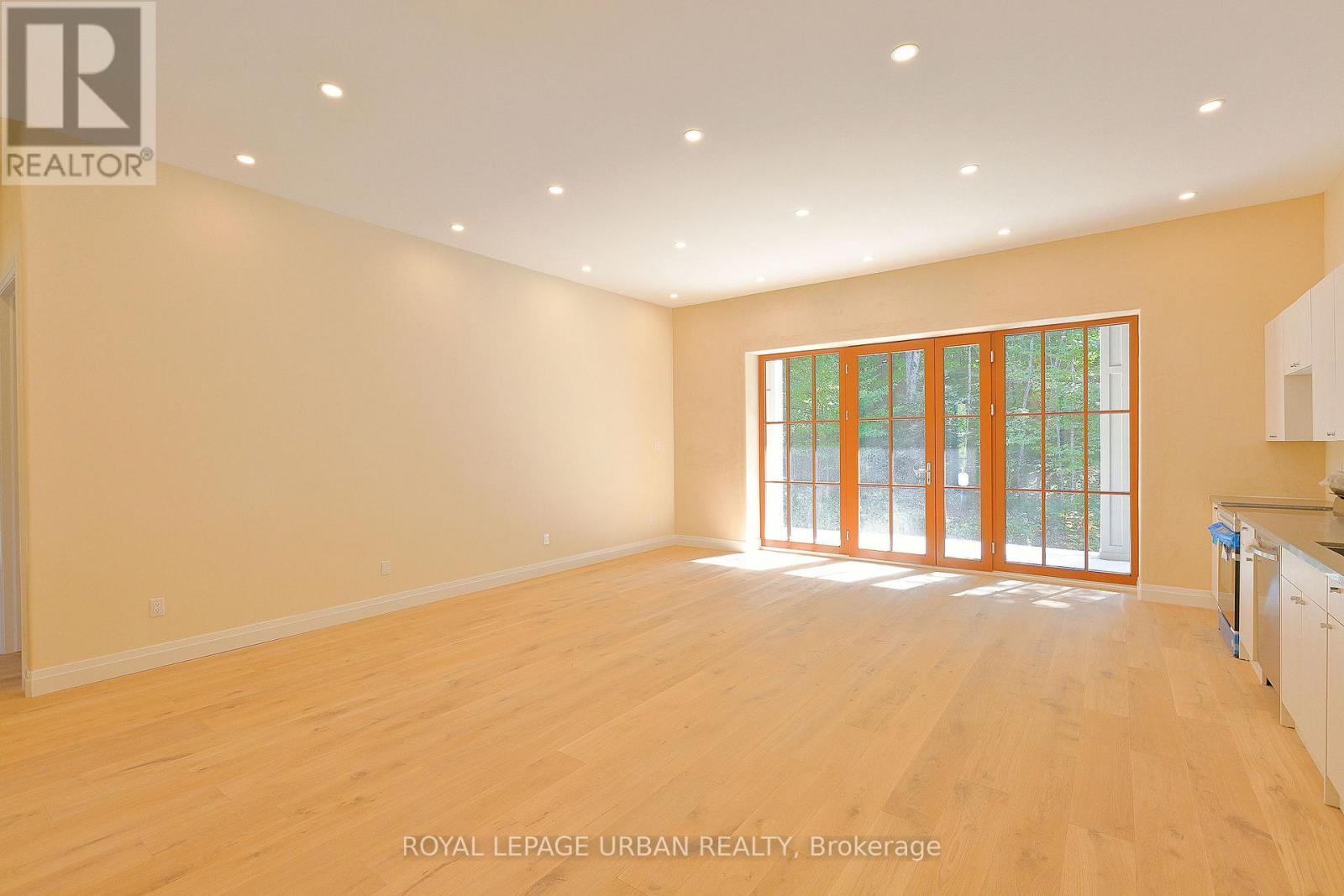 












800 RYE ROAD

,
South River,




Ontario
P0A1Z0

