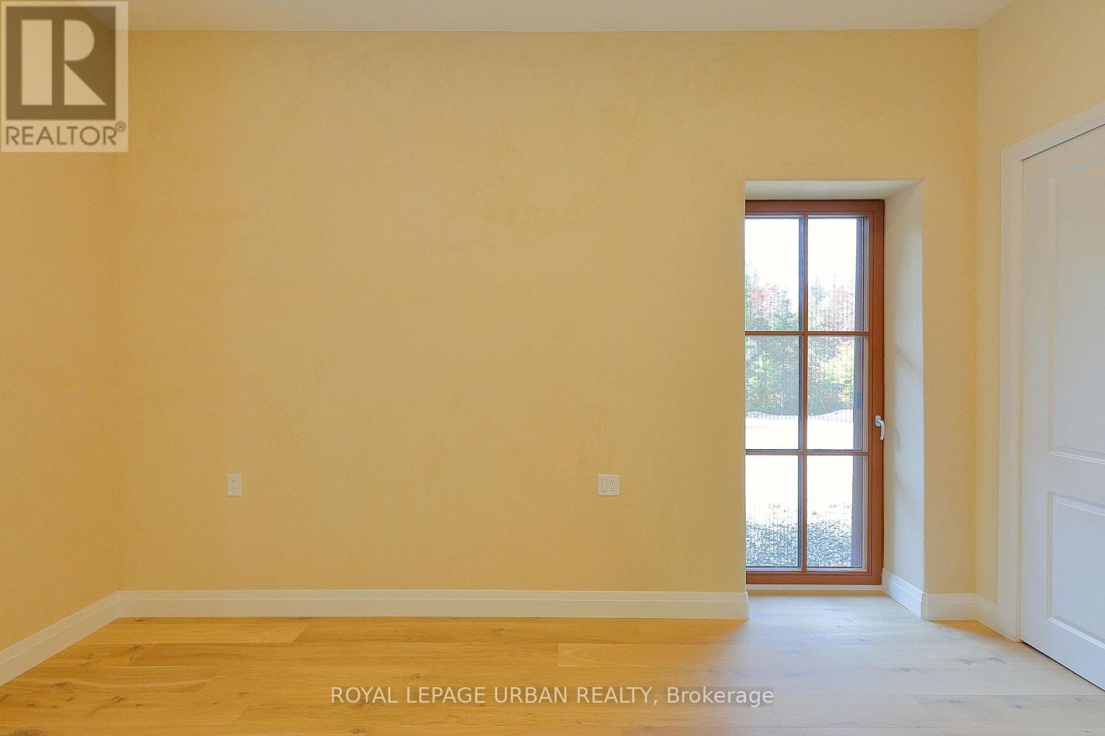 












800 RYE ROAD

,
South River,




Ontario
P0A1Z0

