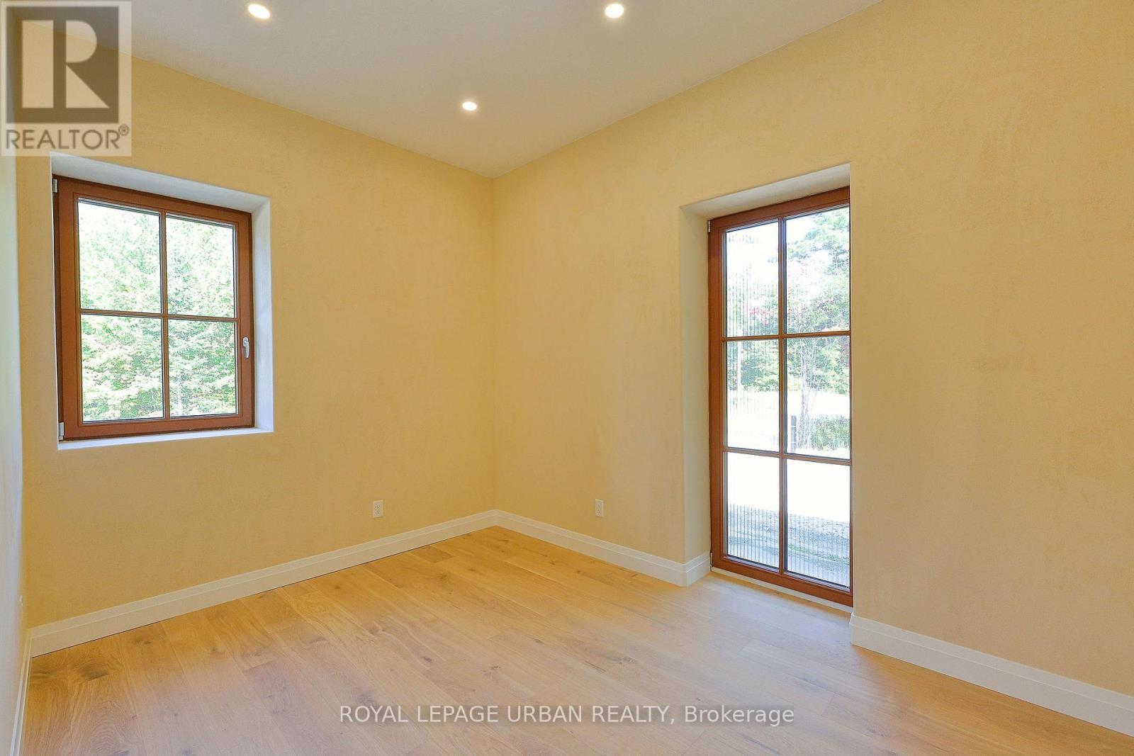 












800 RYE ROAD

,
South River,




Ontario
P0A1Z0

