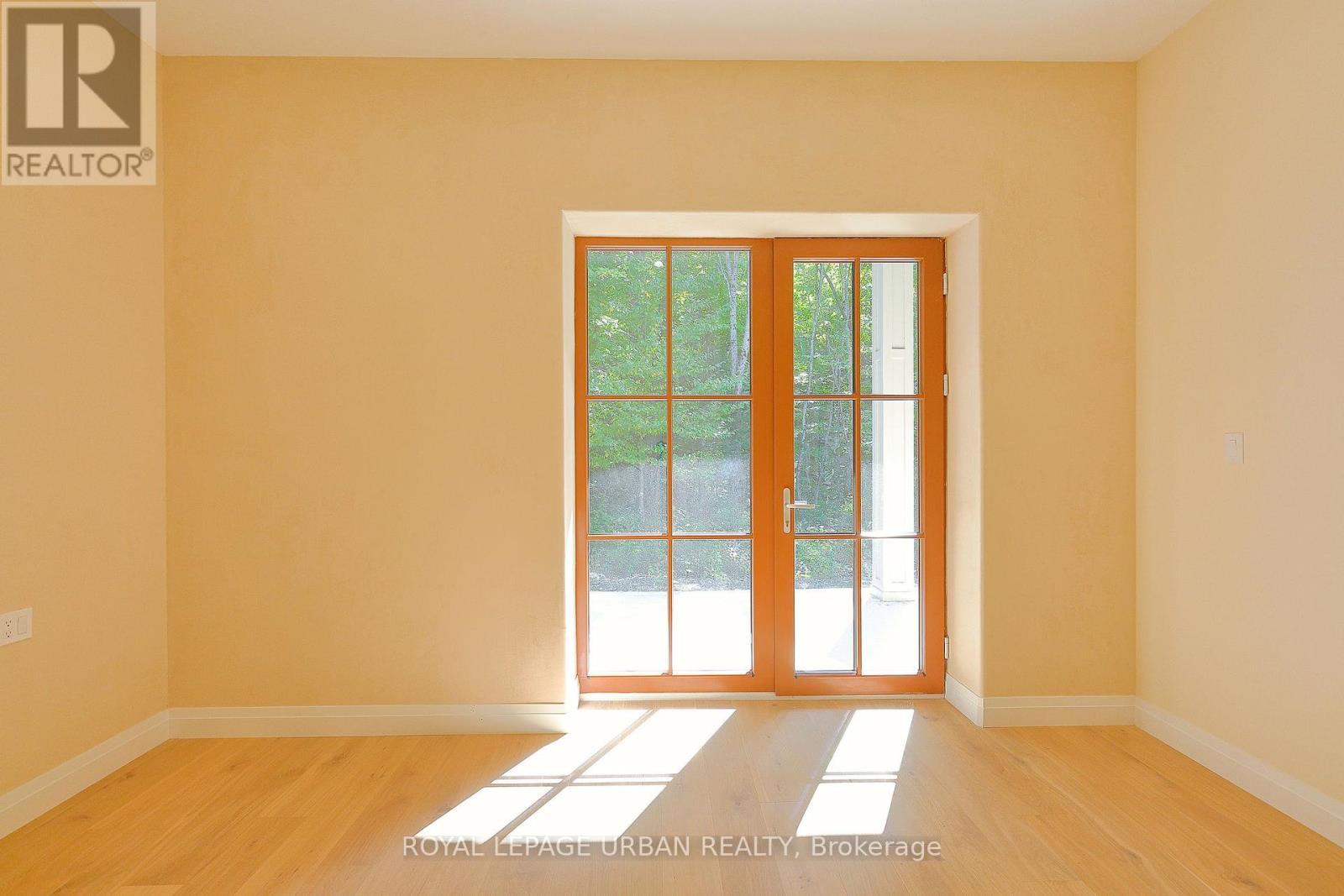 












800 RYE ROAD

,
South River,




Ontario
P0A1Z0

