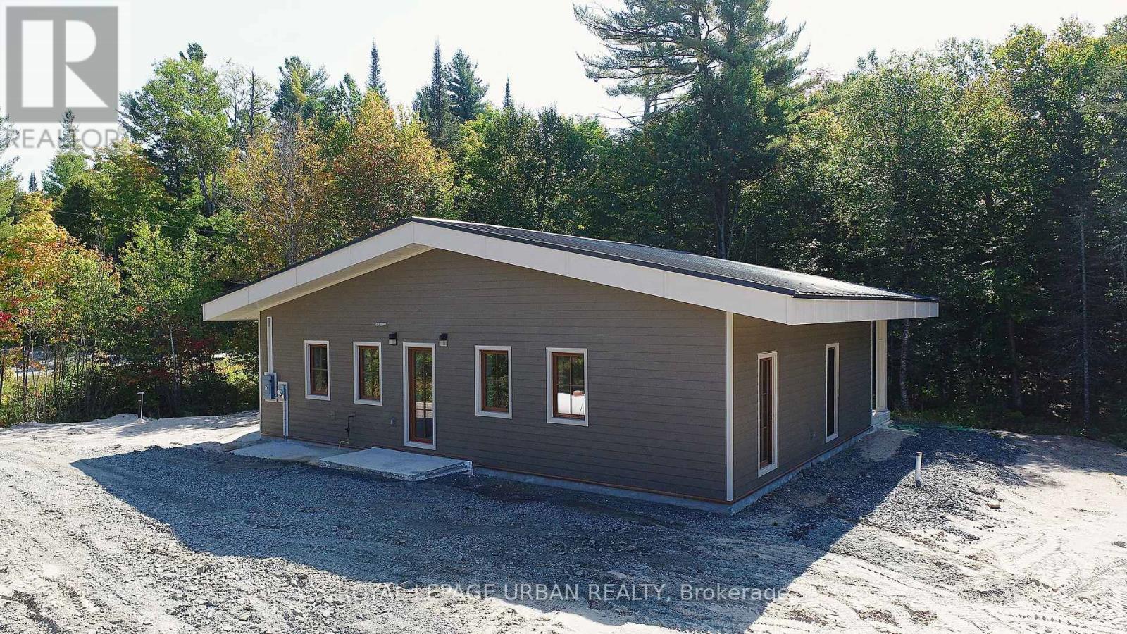 












800 RYE ROAD

,
South River,




Ontario
P0A1Z0

