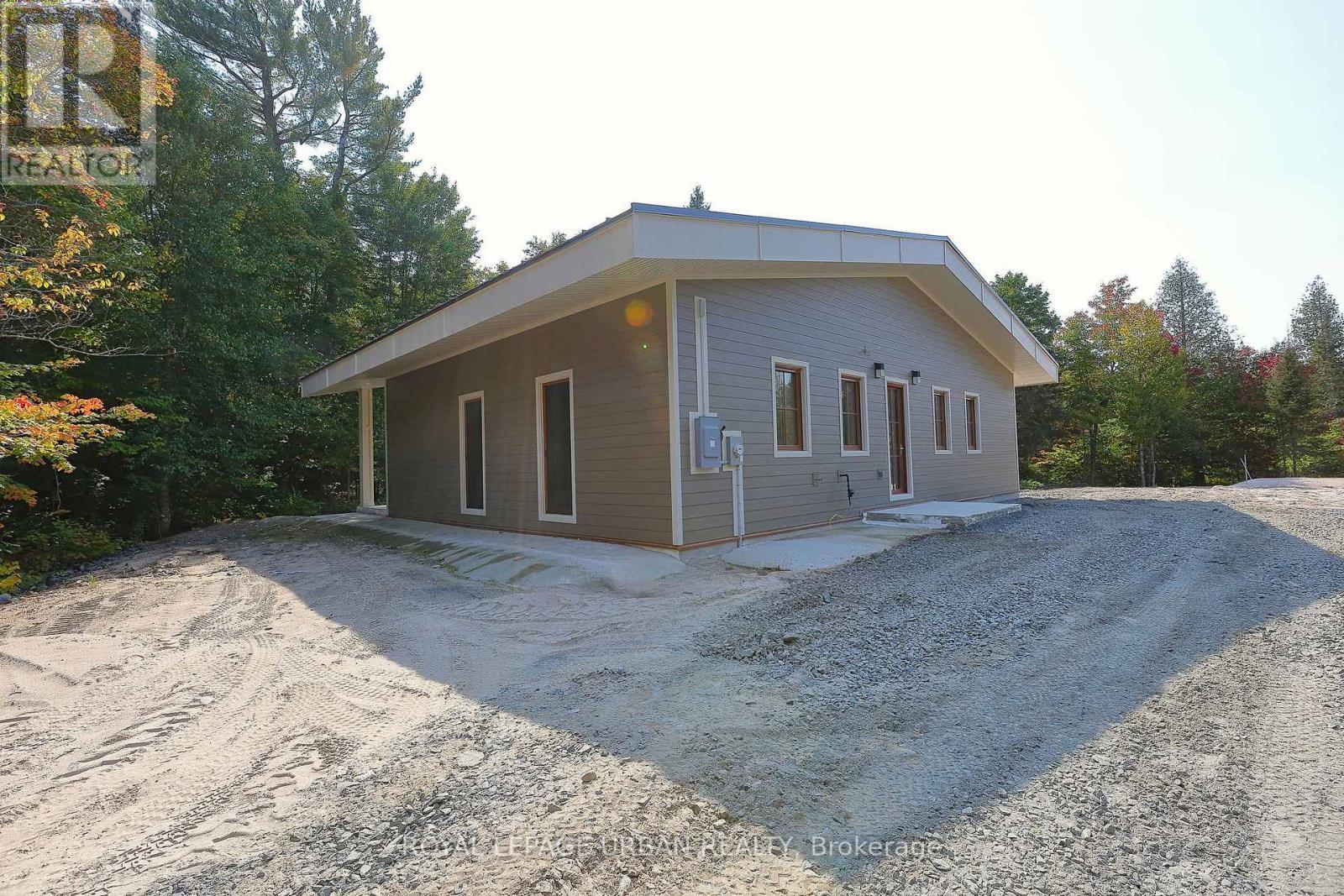 












800 RYE ROAD

,
South River,




Ontario
P0A1Z0

