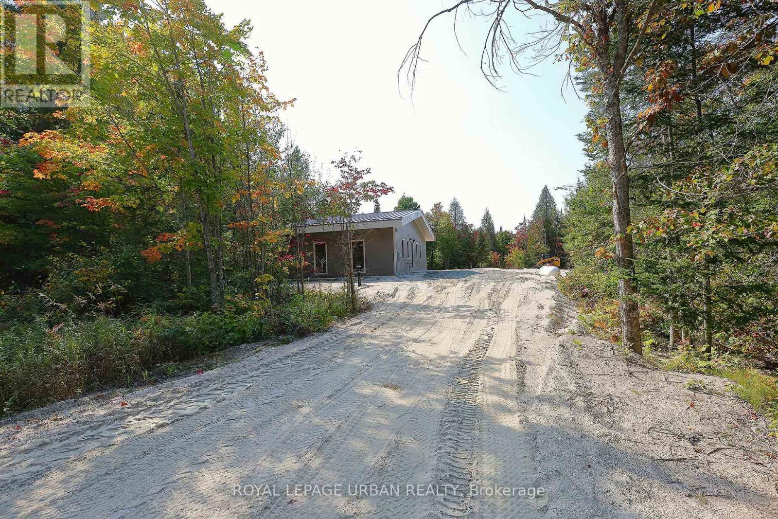 












800 RYE ROAD

,
South River,




Ontario
P0A1Z0

