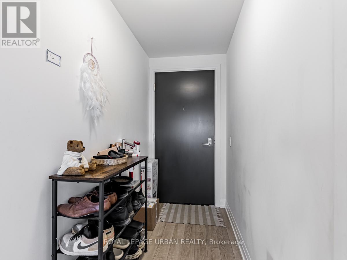 












2311 - 286 MAIN STREET

,
Toronto,




Ontario
M4C0B3

