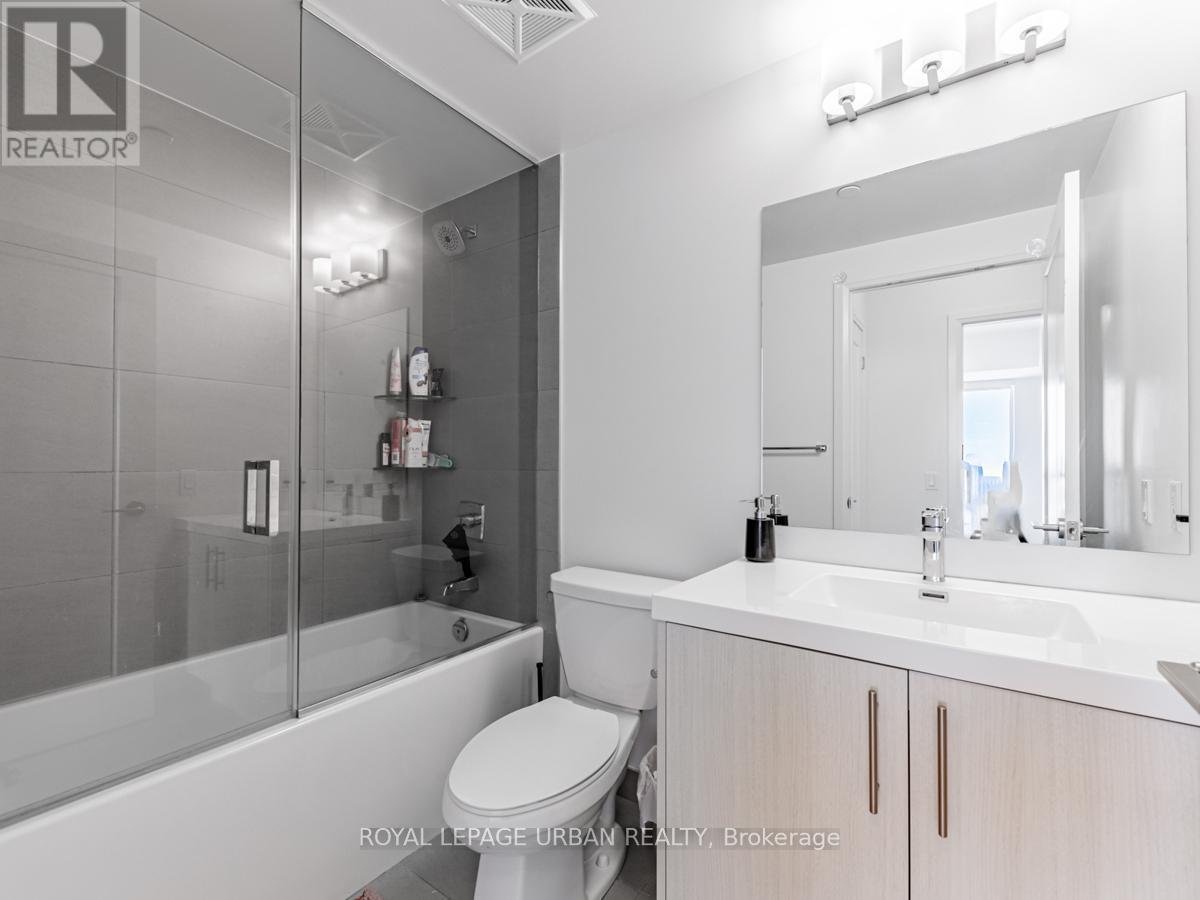 












2311 - 286 MAIN STREET

,
Toronto,




Ontario
M4C0B3

