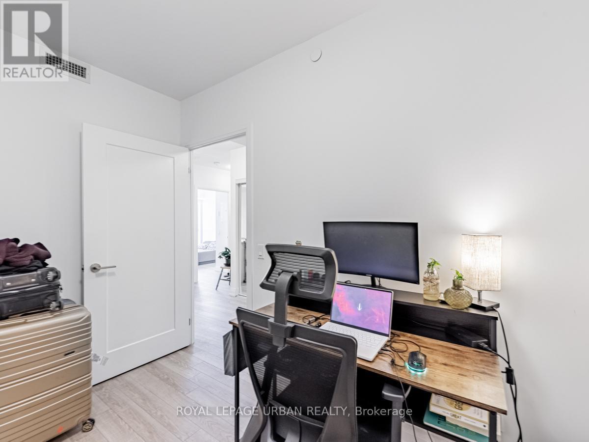 












2311 - 286 MAIN STREET

,
Toronto,




Ontario
M4C0B3

