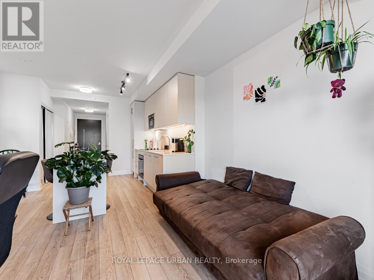 












2311 - 286 MAIN STREET

,
Toronto,




Ontario
M4C0B3

