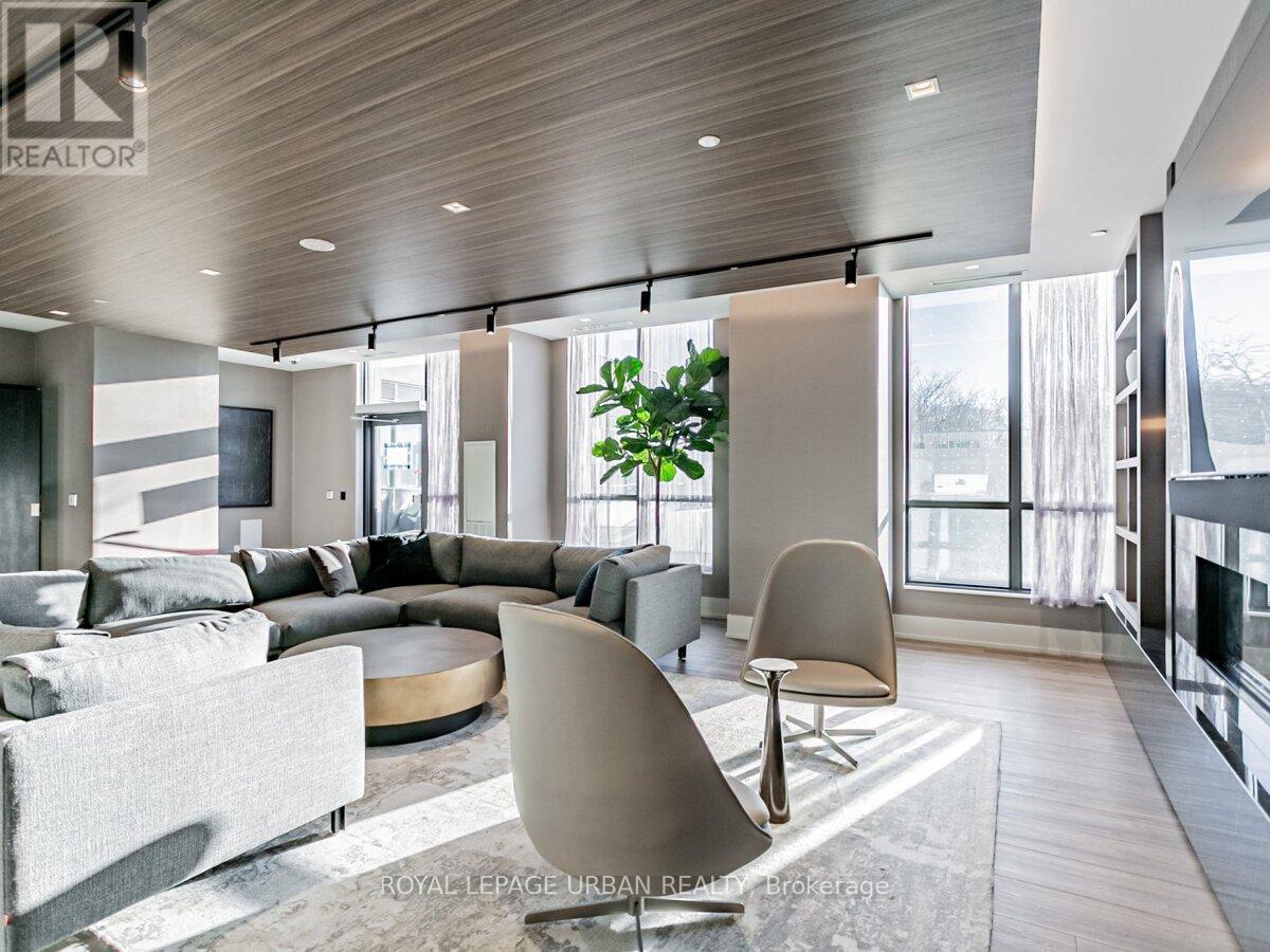 












2311 - 286 MAIN STREET

,
Toronto,




Ontario
M4C0B3

