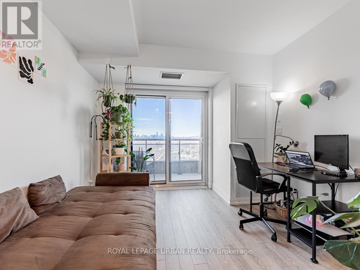 












2311 - 286 MAIN STREET

,
Toronto,




Ontario
M4C0B3

