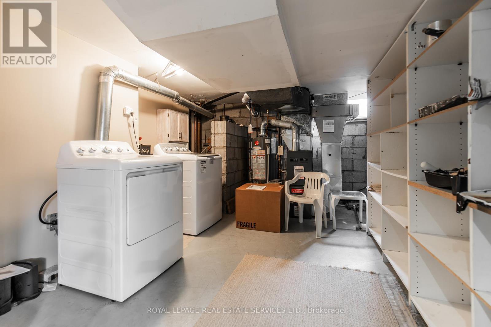 












LOWER LEVEL - 589 STEPHENS CRESCENT

,
Oakville,




Ontario
L6K1Y2

