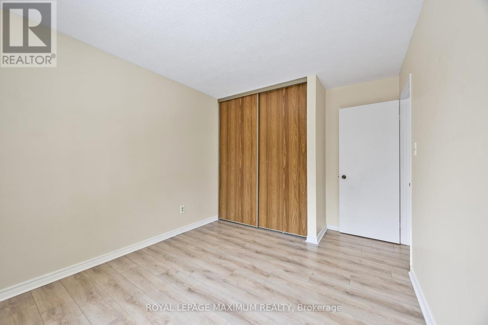 












7 PRINCESS DRIVE

,
Adjala-Tosorontio,




Ontario
L0M1M0

