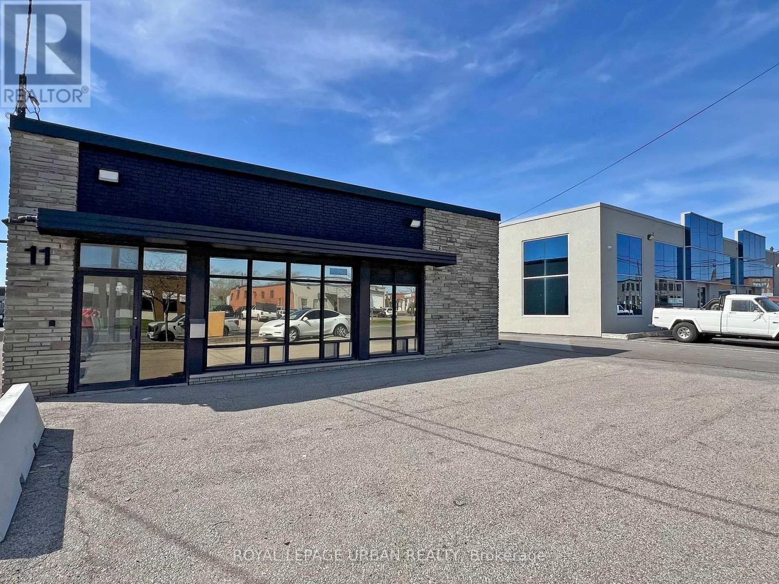 












11 MILLWICK DRIVE

,
Toronto,




Ontario
M9L1Y4

