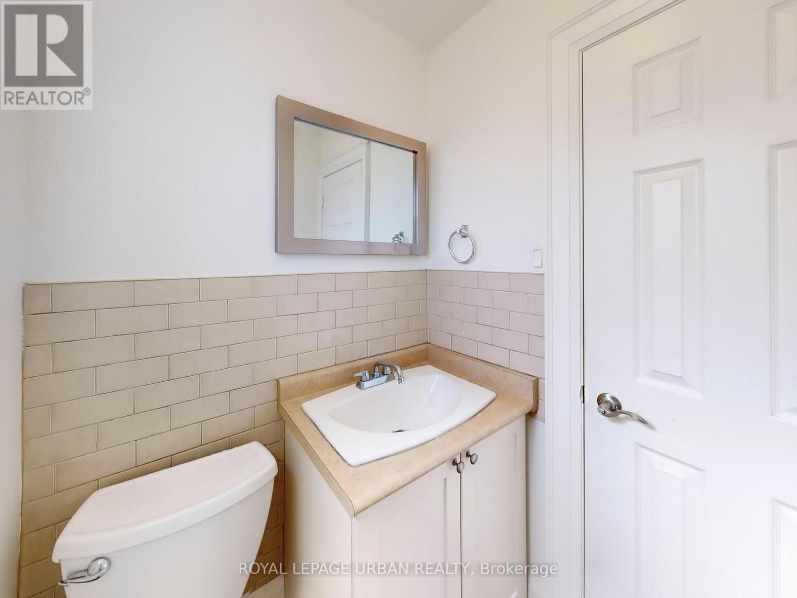 












11 MILLWICK DRIVE

,
Toronto,




Ontario
M9L1Y4

