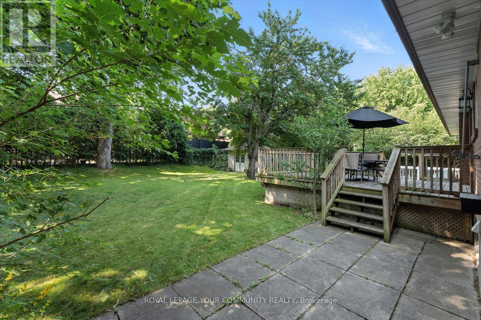 












19 WELLER CRESCENT

,
Vaughan,




Ontario
L6A1E5

