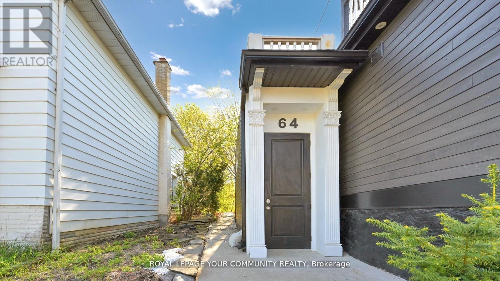 












64 MACHELL AVENUE

,
Aurora,




Ontario
L4G2R7


