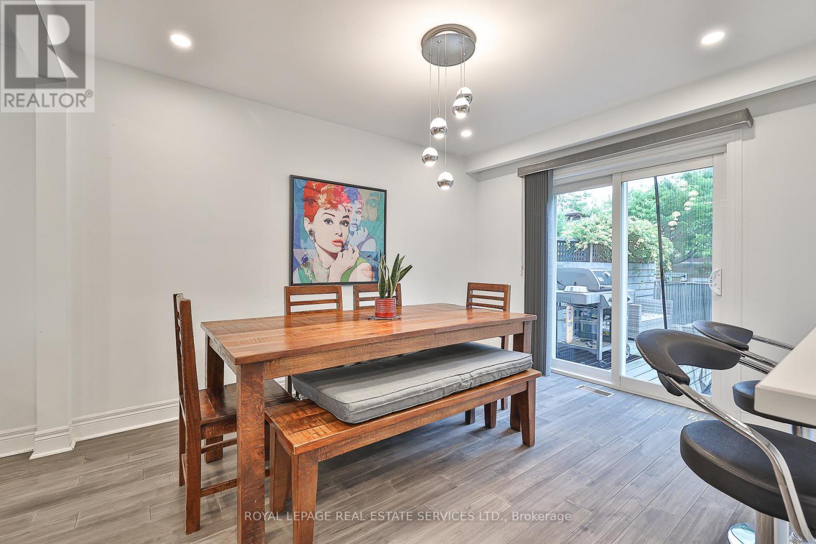 












224 OVERBROOK PLACE

,
Toronto,




Ontario
M3H4R6

