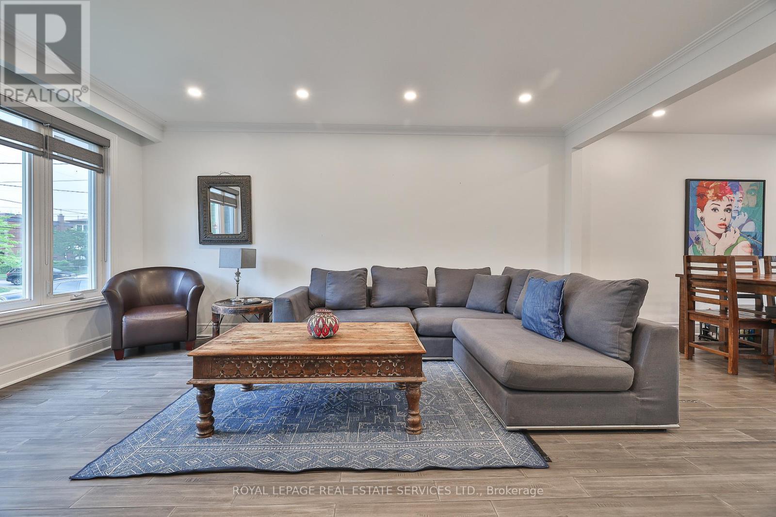












224 OVERBROOK PLACE

,
Toronto,




Ontario
M3H4R6

