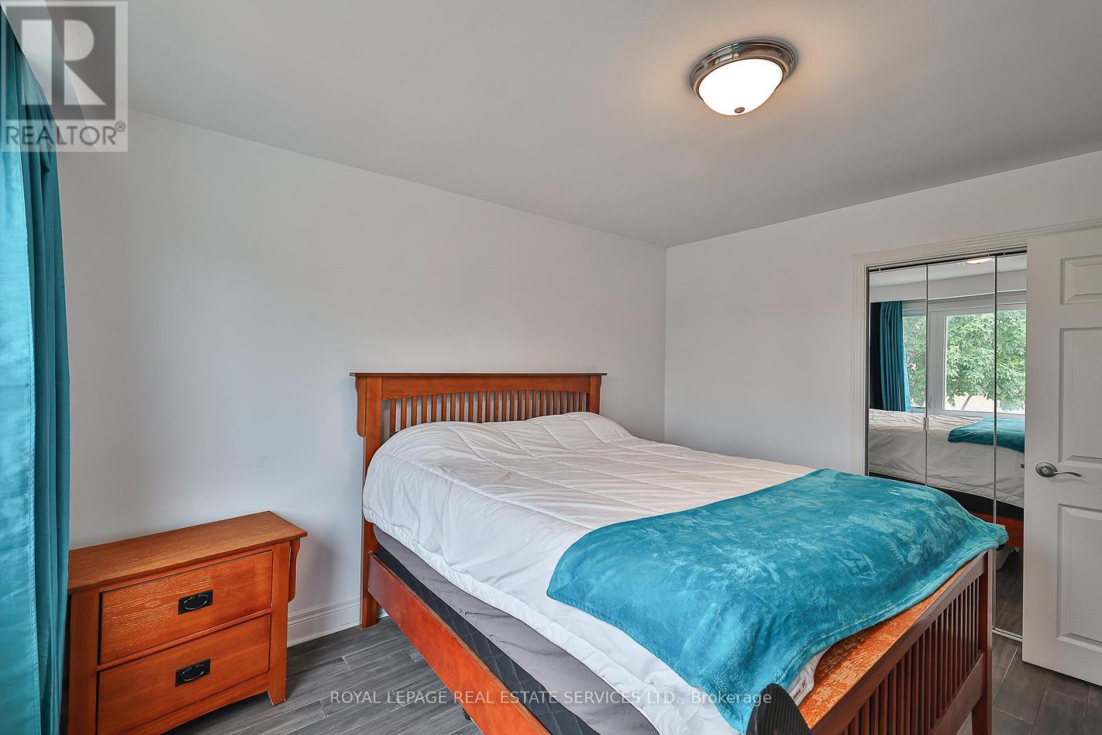 












224 OVERBROOK PLACE

,
Toronto,




Ontario
M3H4R6

