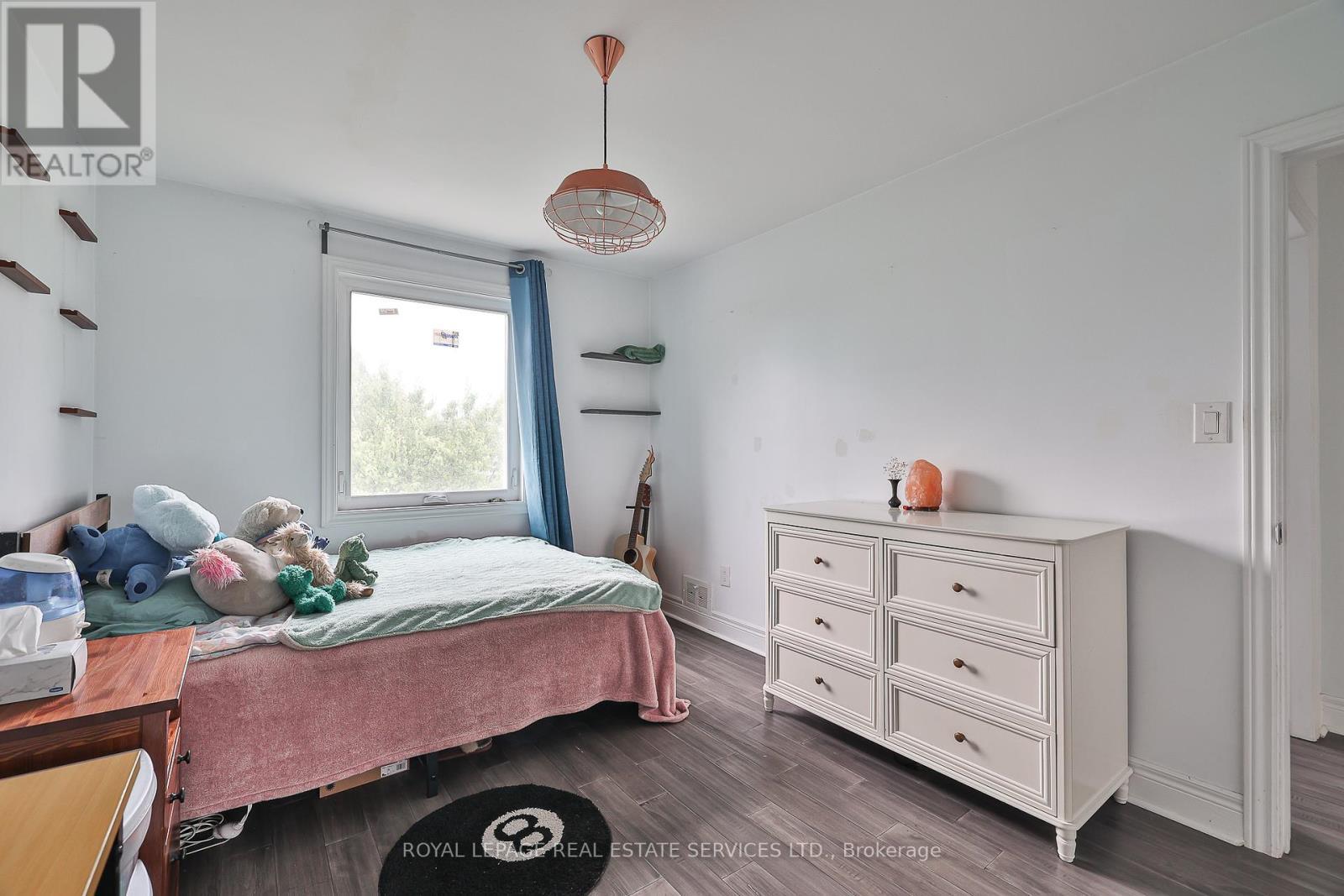 












224 OVERBROOK PLACE

,
Toronto,




Ontario
M3H4R6

