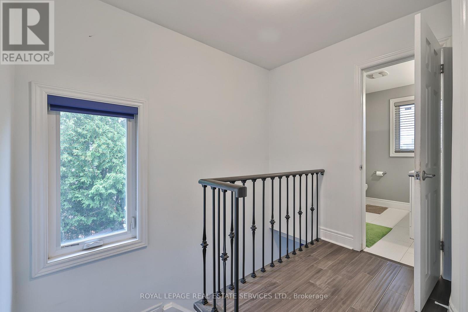 












224 OVERBROOK PLACE

,
Toronto,




Ontario
M3H4R6

