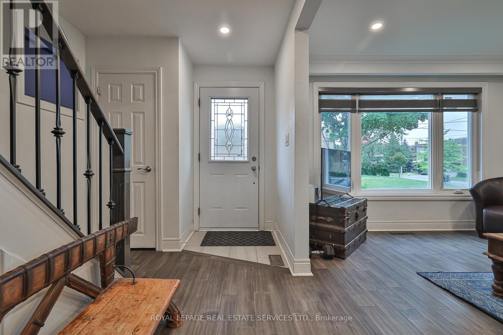 












224 OVERBROOK PLACE

,
Toronto,




Ontario
M3H4R6

