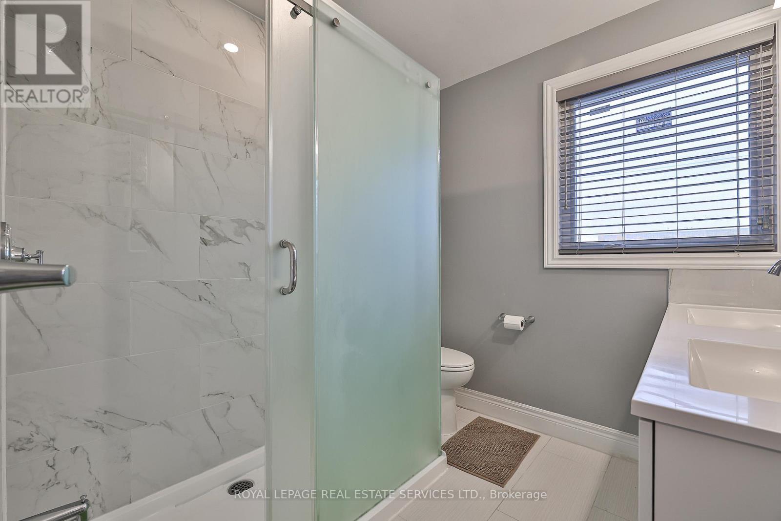 












224 OVERBROOK PLACE

,
Toronto,




Ontario
M3H4R6

