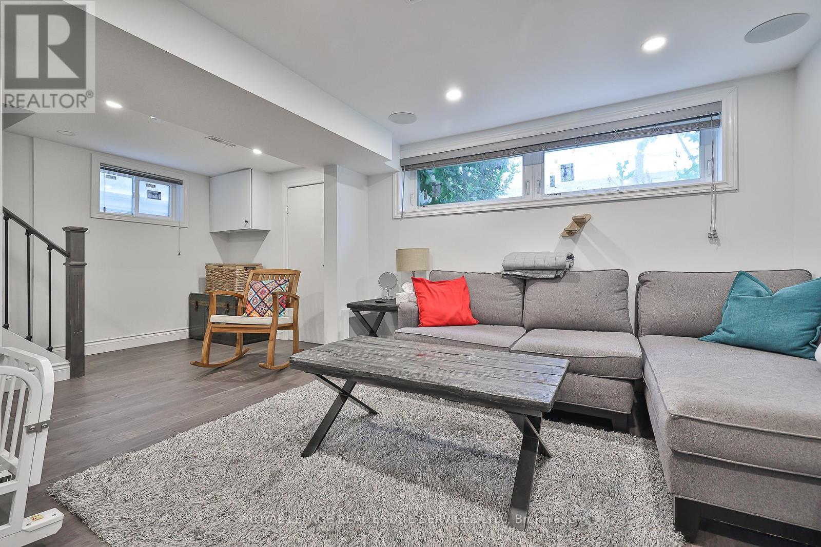 












224 OVERBROOK PLACE

,
Toronto,




Ontario
M3H4R6

