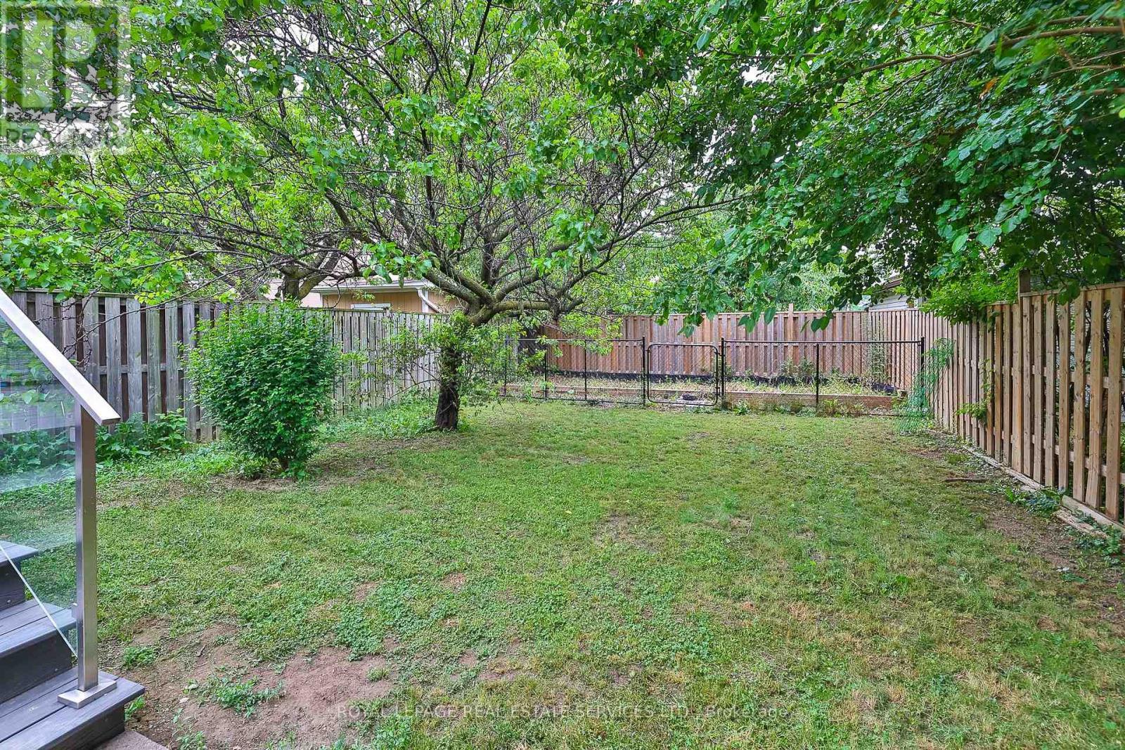 












224 OVERBROOK PLACE

,
Toronto,




Ontario
M3H4R6

