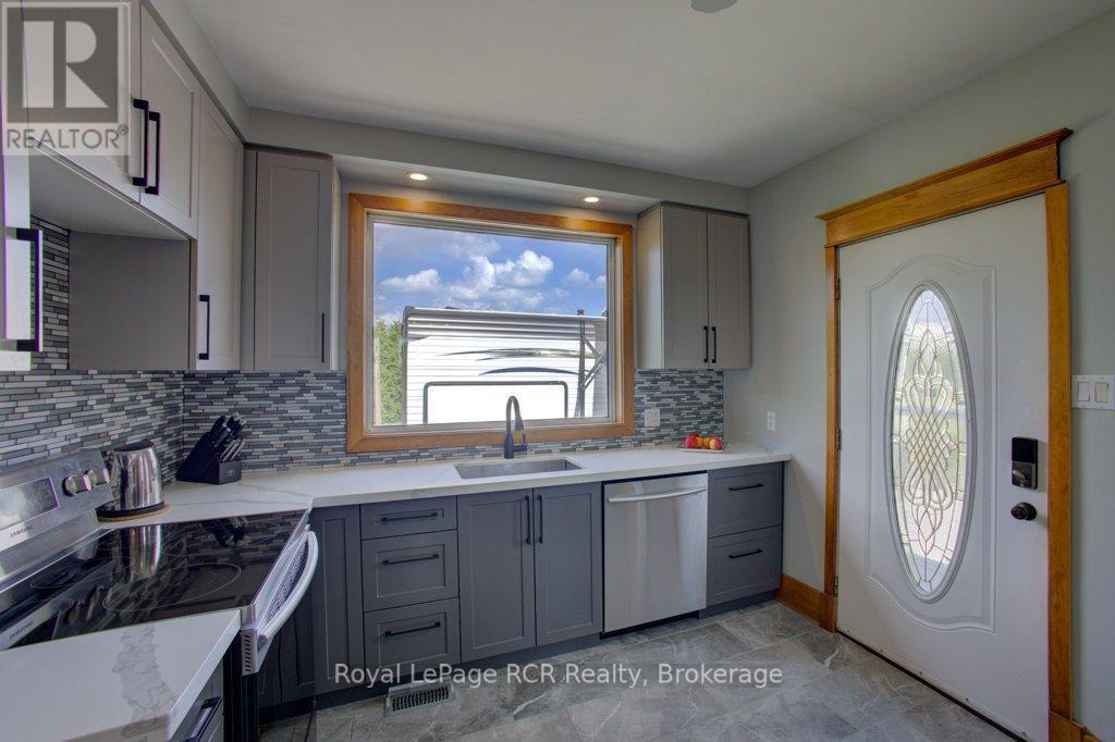 












8321 HIGHWAY 89

,
Wellington North,




Ontario
N0G1N0

