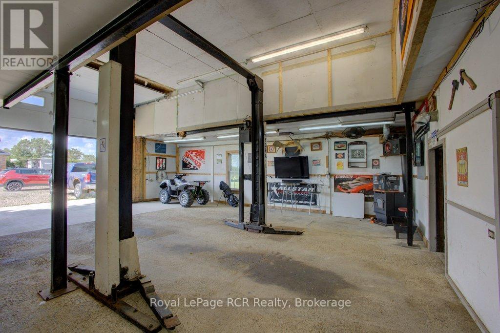 












8321 HIGHWAY 89

,
Wellington North,




Ontario
N0G1N0

