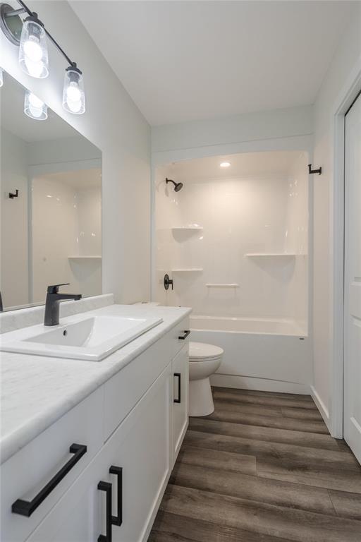 












295 Normandeau Avenue

,
Ste Anne,




Manitoba
R5H1C1

