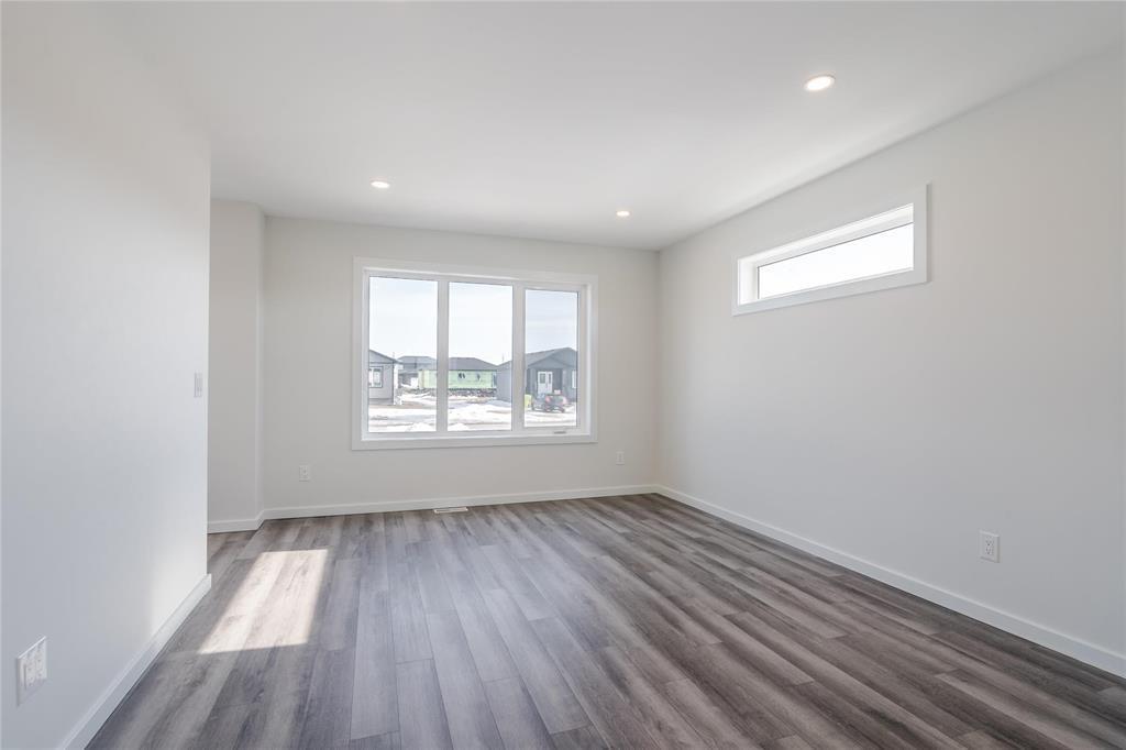 












295 Normandeau Avenue

,
Ste Anne,




Manitoba
R5H1C1

