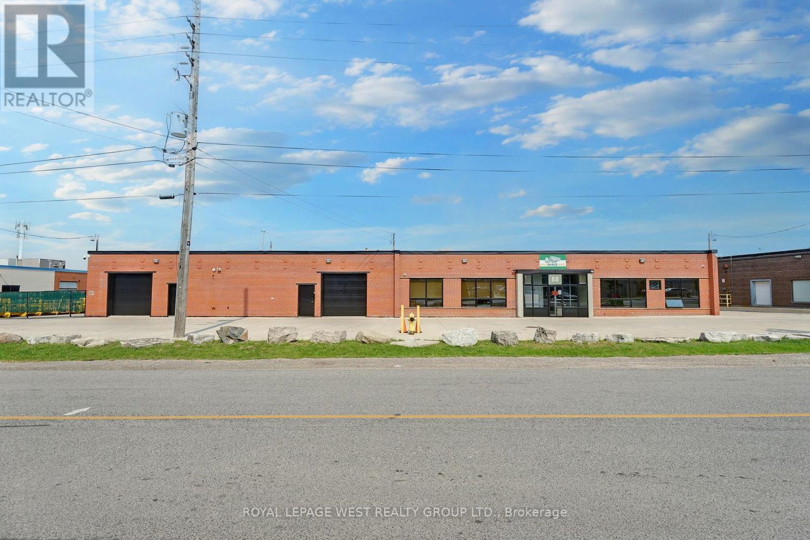 












4 - 55 BRYDON DRIVE

,
Toronto,




Ontario
M9W4N3

