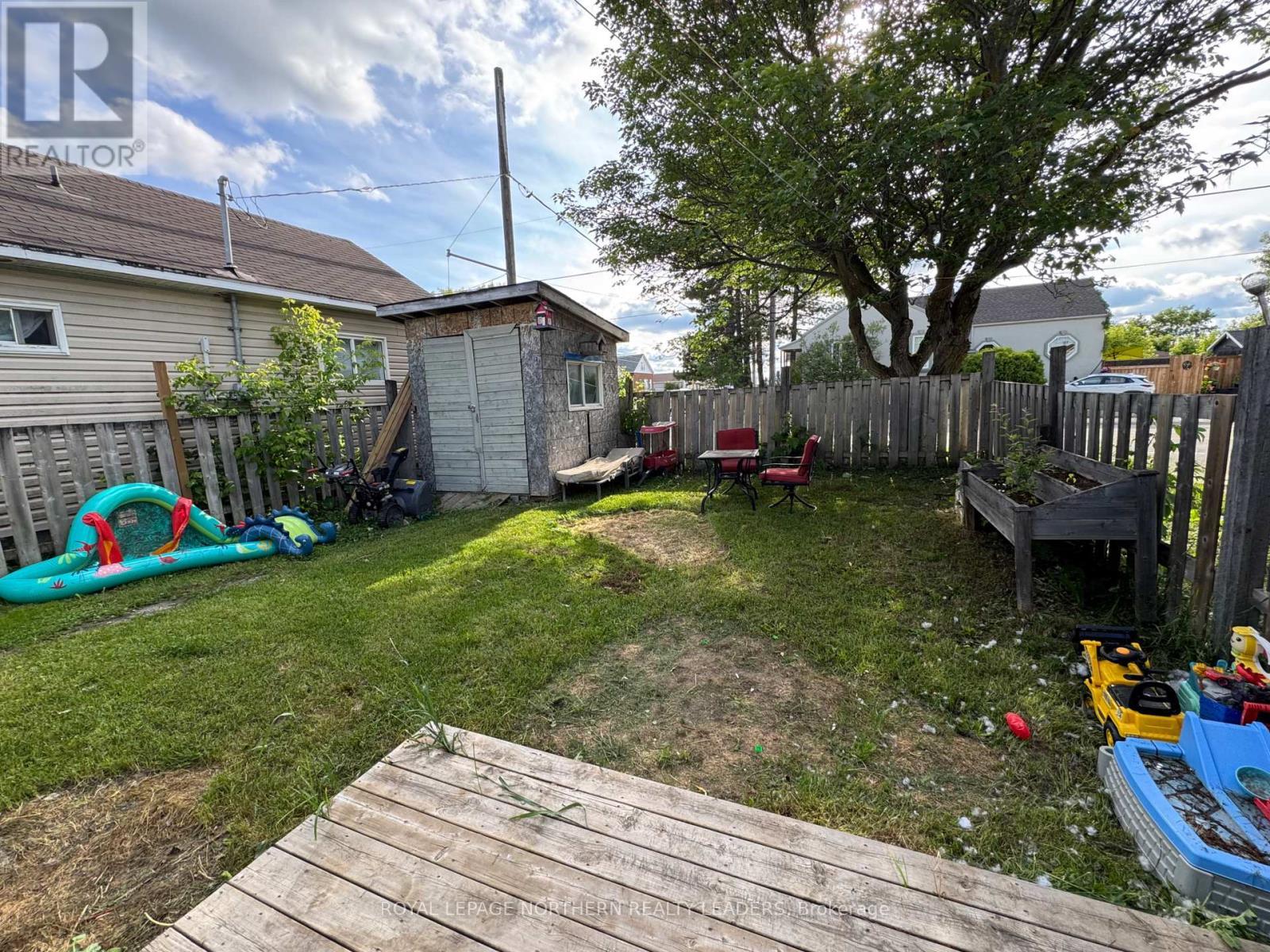 












293 ELM STREET N

,
Timmins (TNE - Central),




Ontario
P4N6B1

