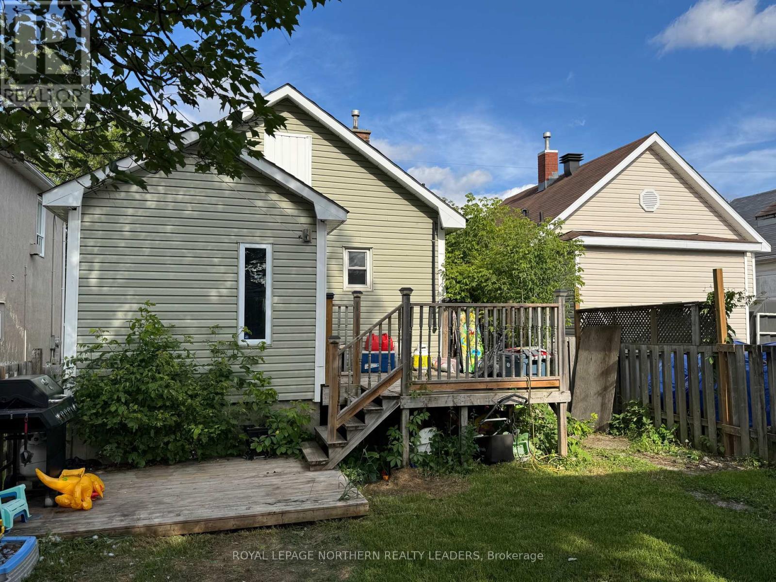 












293 ELM STREET N

,
Timmins (TNE - Central),




Ontario
P4N6B1

