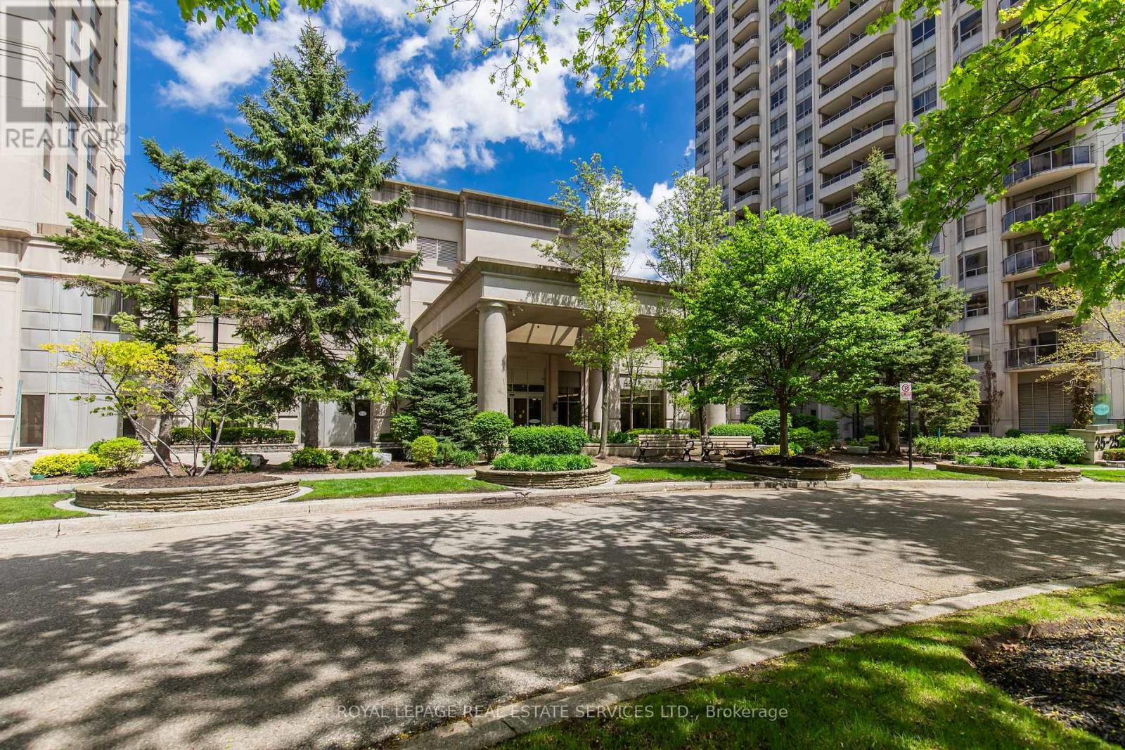












418 - 25 KINGSBRIDGE GARDEN CIRCLE

,
Mississauga,




Ontario
L5R4B1

