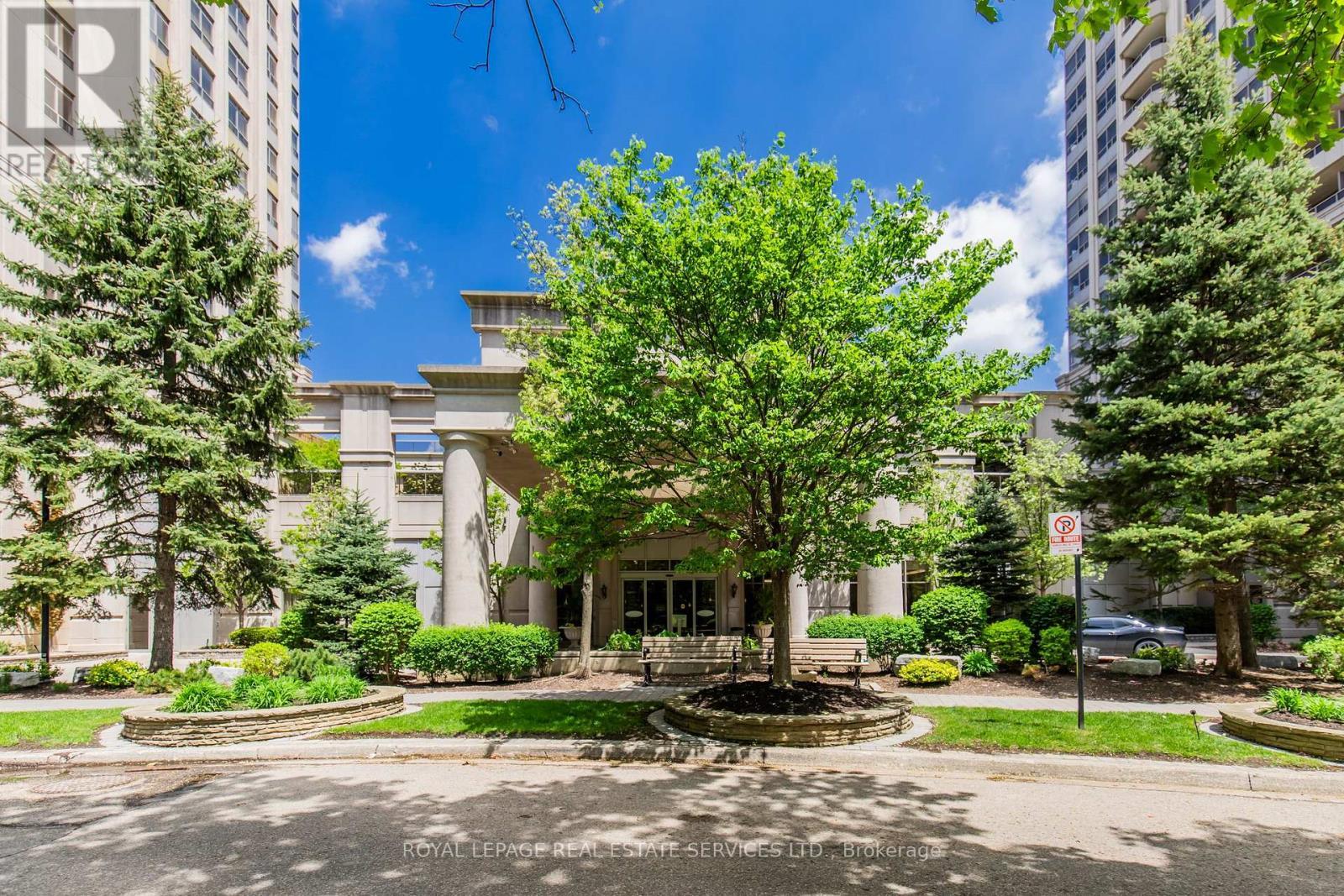 












418 - 25 KINGSBRIDGE GARDEN CIRCLE

,
Mississauga,




Ontario
L5R4B1

