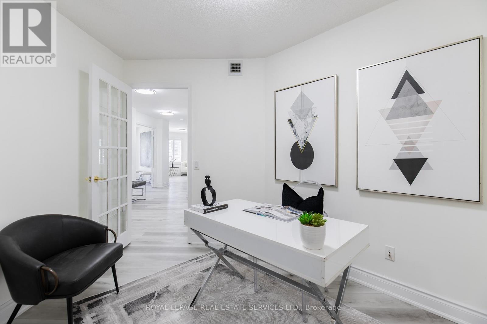 












418 - 25 KINGSBRIDGE GARDEN CIRCLE

,
Mississauga,




Ontario
L5R4B1

