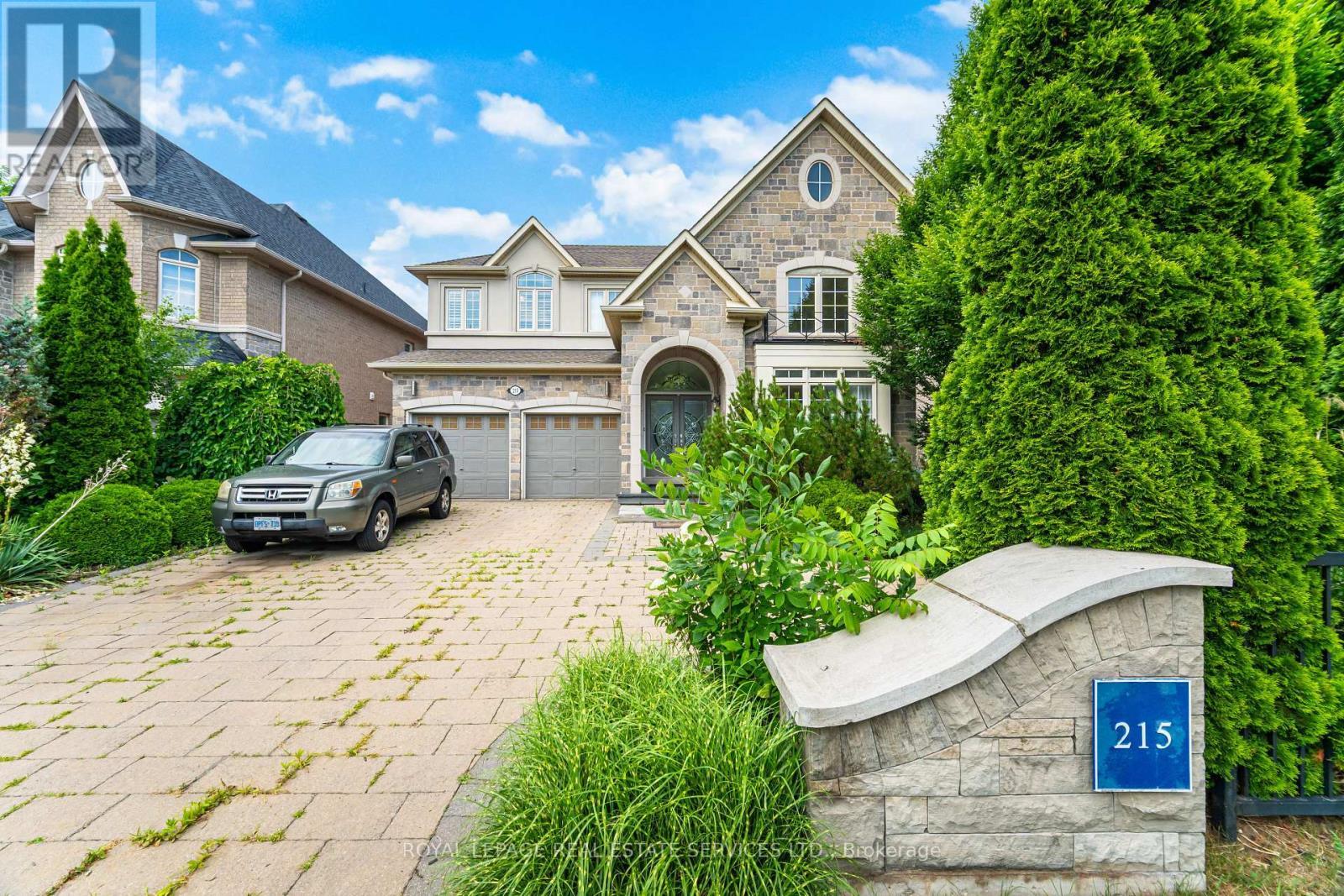 












215 BURLOAK DRIVE

,
Oakville,




Ontario
L6L6T6

