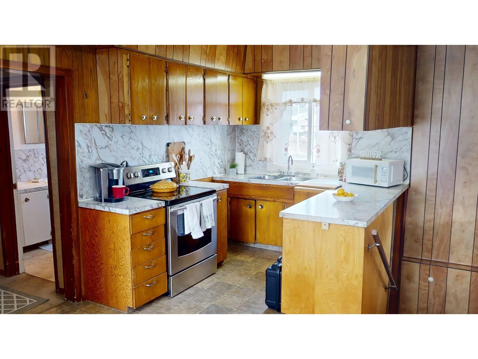 












200 3rd Avenue S

,
Cranbrook,




British Columbia
V1C2B7

