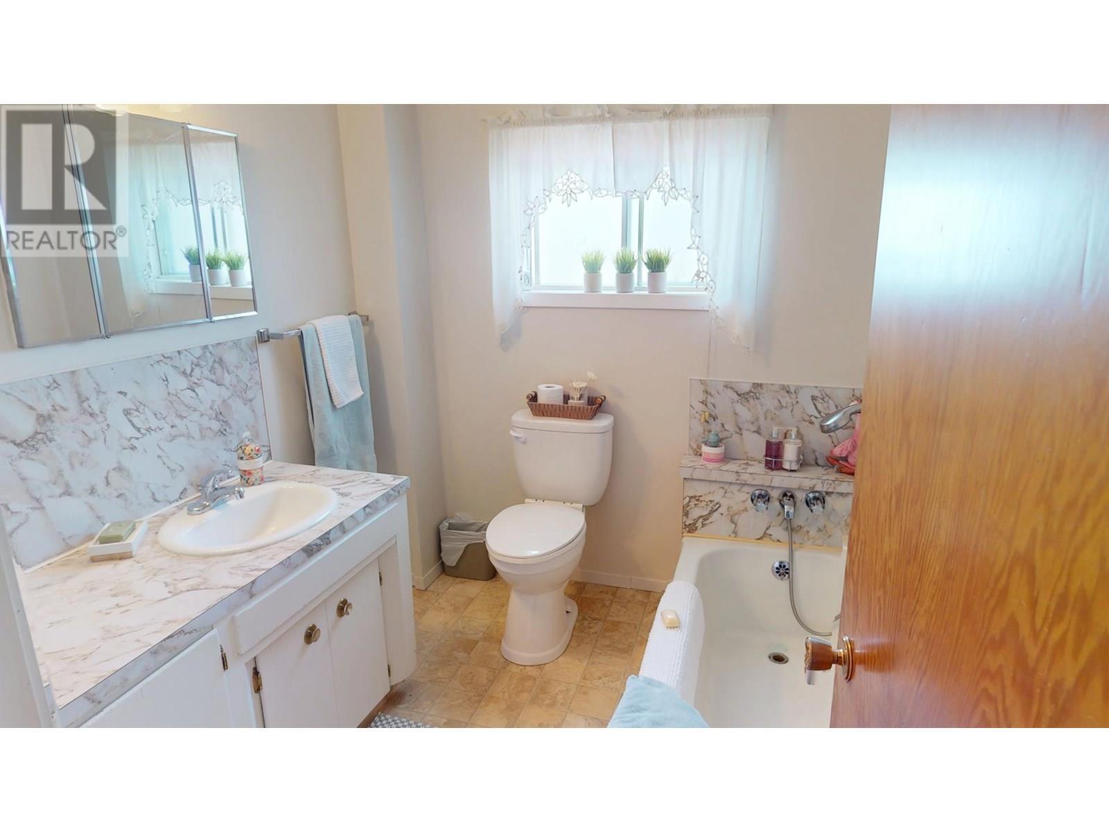 












200 3rd Avenue S

,
Cranbrook,




British Columbia
V1C2B7

