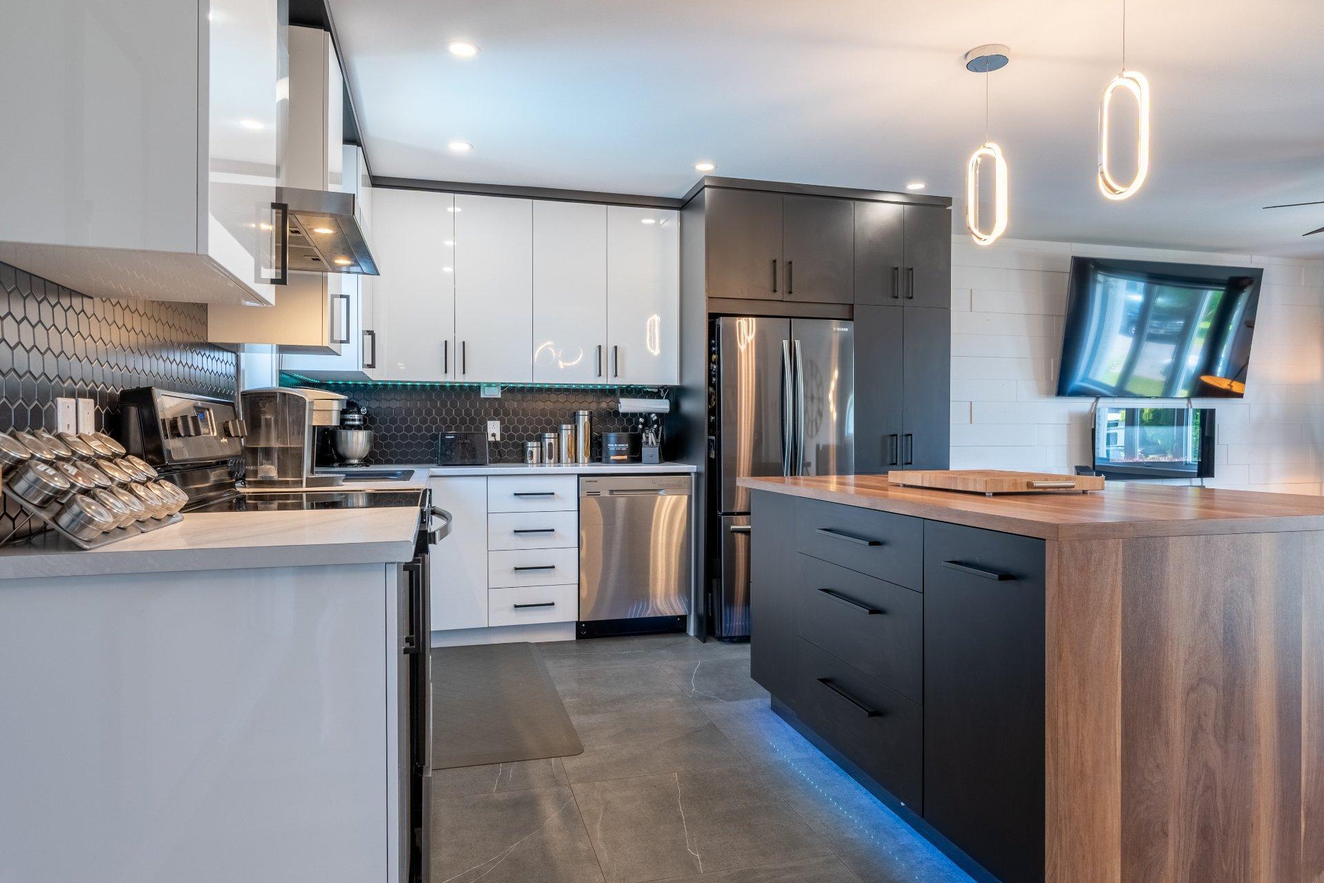 









100


Rue Perron

,
Saint-Philippe,




QC
J0L2K0


