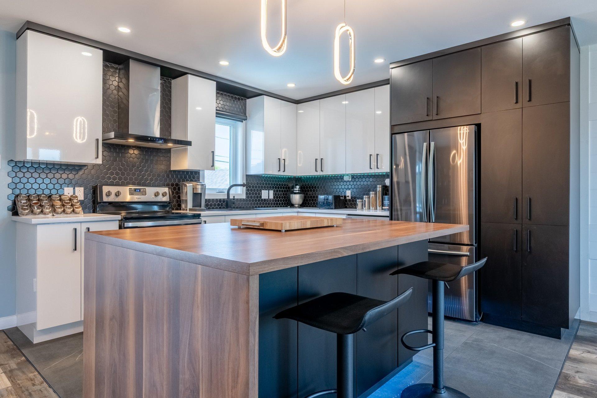 









100


Rue Perron

,
Saint-Philippe,




QC
J0L2K0

