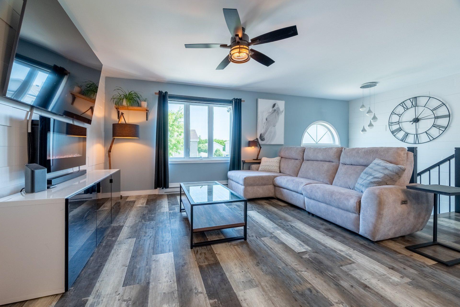 









100


Rue Perron

,
Saint-Philippe,




QC
J0L2K0

