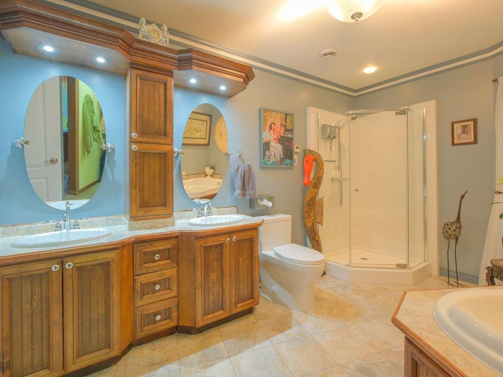 









3450Z


Ch. St-Roch N.

,
Rock Forest/Saint-Élie/Deauville (Sherbrooke),




QC
J1R0H3

