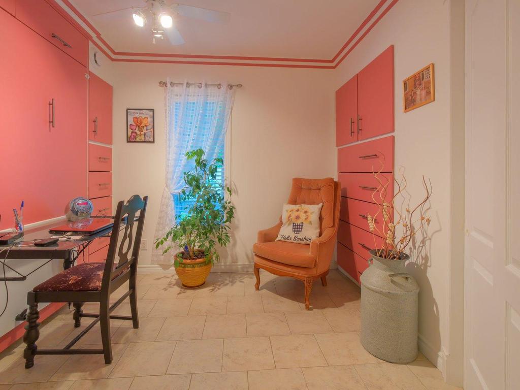 









3450Z


Ch. St-Roch N.

,
Rock Forest/Saint-Élie/Deauville (Sherbrooke),




QC
J1R0H3

