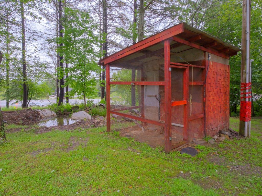 









3450Z


Ch. St-Roch N.

,
Rock Forest/Saint-Élie/Deauville (Sherbrooke),




QC
J1R0H3

