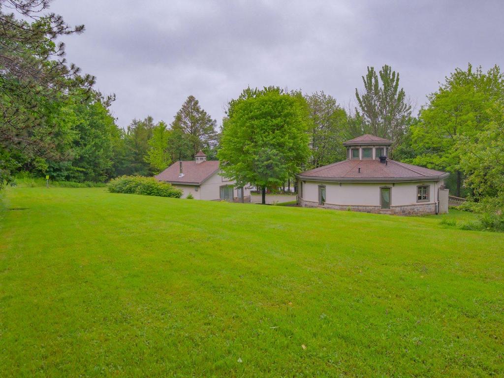 









3450Z


Ch. St-Roch N.

,
Rock Forest/Saint-Élie/Deauville (Sherbrooke),




QC
J1R0H3


