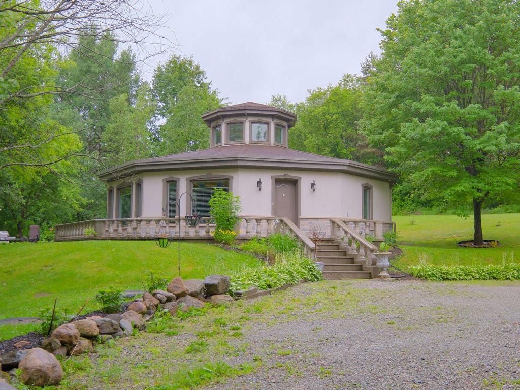 









3450Z


Ch. St-Roch N.

,
Rock Forest/Saint-Élie/Deauville (Sherbrooke),




QC
J1R0H3

