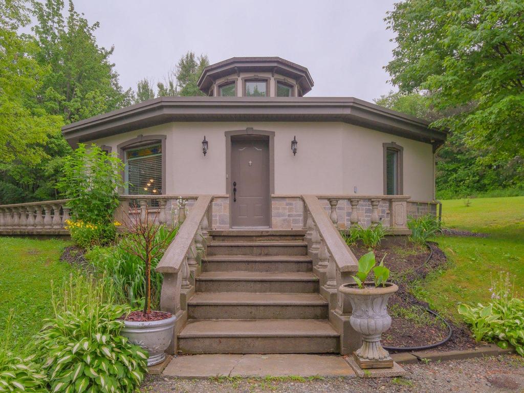 









3450Z


Ch. St-Roch N.

,
Rock Forest/Saint-Élie/Deauville (Sherbrooke),




QC
J1R0H3

